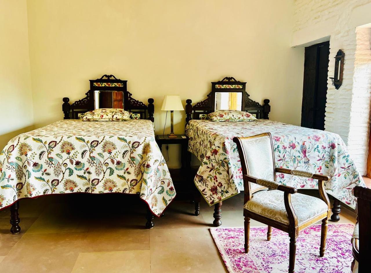 Chandera Kothi โอร์ชชา ภายนอก รูปภาพ
